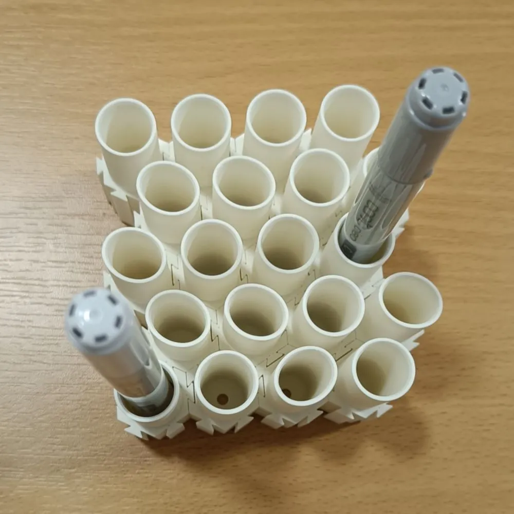 Tusser sat sammen med tusser.webp